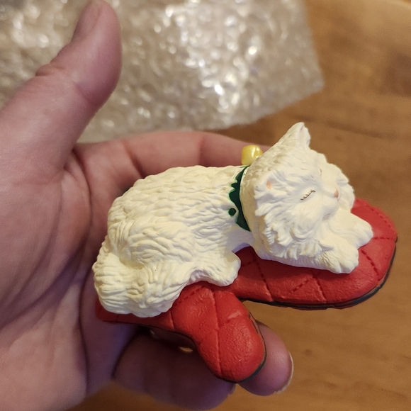 Hallmark Keepsake Cat Ornament New Old Stock Dated 1995 - Picture 5 of 8